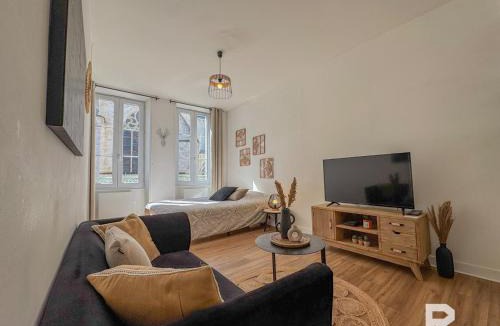 Montargis Apartment | Ô Centre- Chaleureux - Fibre - Netflix