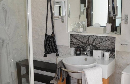 Campagnan Bed & Breakfast | Ô Chai d'Œuvres - Luxury B&B