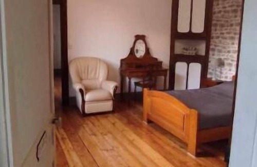 Quingey House | Ô Loue Rétro