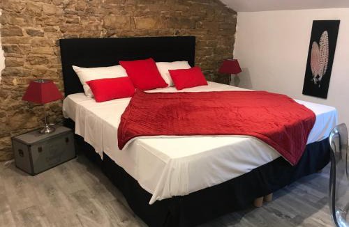 Neuville-sur-Saone Hotel | Ô Petit Nice