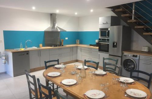 Saint-Pierre-Eynac House | Ô pré de jade