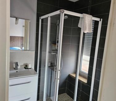 Montbrison Hotel | Ô ptit Bouillon