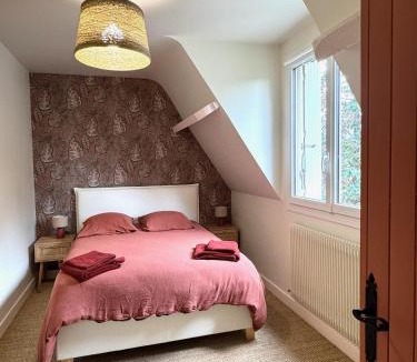 Saint-Martin-du-Vieux-Belleme House | Ô Refuge de Théo et Vic'