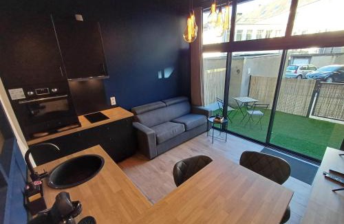 Saint-Lo Apartment | Ô Valvi - Suite balnéo, terrasse et parking privé - Saint-Lô centre