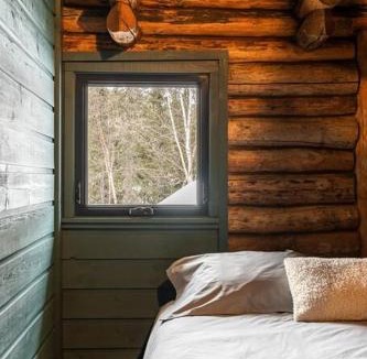 Saint-Simeon Ski Chalet | ÖBois Charlevoix - L'Écurie 1 Studio