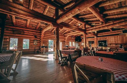 Saint-Simeon Ski Chalet | ÖBois Charlevoix - L'Écurie 4 Studio