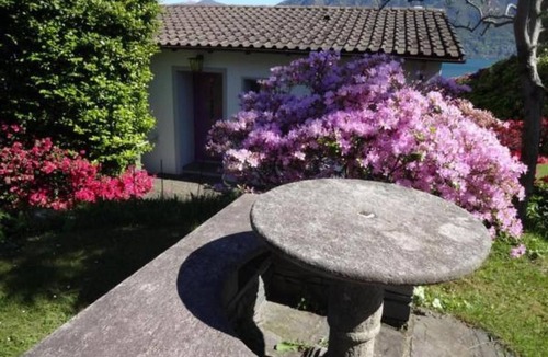 Minusio House | Öko-Haus P Pool Garten herrlicher Seeblick by Interhome