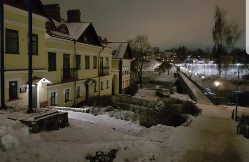 Pskov Old Town Apartment | Шикарная двухуровневая квартира 100 м кв на берегу реки, рядом парк и величественный кремль