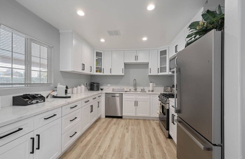 Winnetka House | ৎ୭ Los Angeles Glamour Home ৎ୭ Pool, Fire pit, games & more.