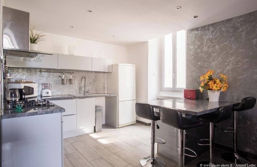 Les Grands Carmes Apartment | ღ CHARMERIE Air-conditioned duplex 5min from Vieux Port