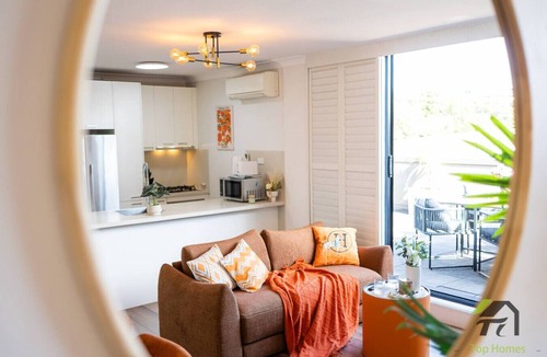 Chippendale Apartment | 位于Chippendale的二房温馨公寓