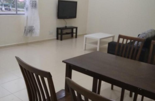 Simpang Renggam Apartment | 風跡石屋 TIARA HOMESTAY