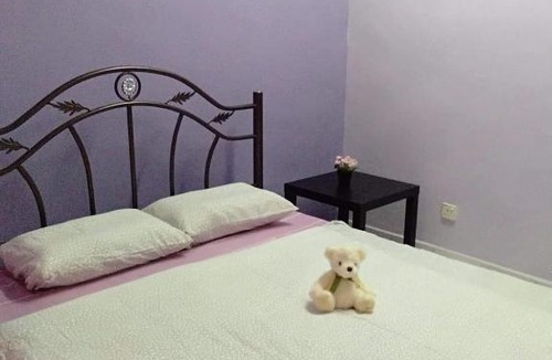 Simpang Renggam Apartment | 風跡石屋 TIARA HOMESTAY