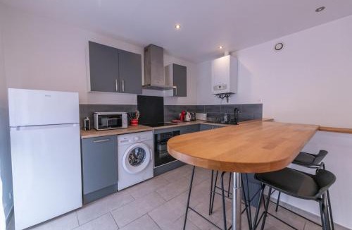 La Celle-sous-Gouzon Apartment | 002H spacieu et central avec Parking saint Étienne
