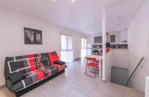 La Celle-sous-Gouzon Apartment | 002H spacieu et central avec Parking saint Étienne