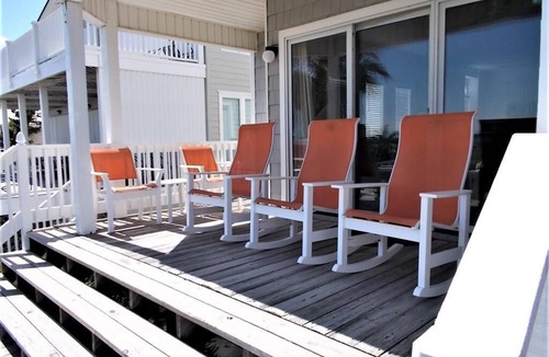 Sunset Beach House | 002W Longue Vue by Sunset Vacations