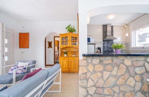 Empuriabrava Villa | 0119-MONTSENY House with studio