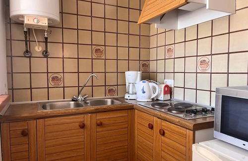 Empuriabrava Apartment | 0168-POBLAT TIPIC Studio near the beach