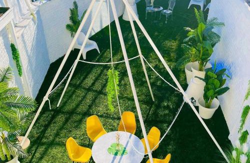 Tourcoing House | 05 -BALI Style Room - Tourcoing