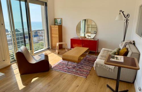 Ault Apartment | 05- Le Panorama Vue Mer et Falaises