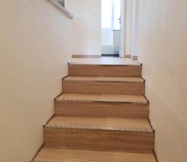 Razac-sur-l'Isle Apartment | 05 - Très joli 3 pièces neuf 2 chambres, 3 lits, logement tout équipé pour 1 à 4 personnes maximum, vue sur jardin avec parking privatif, grand fourgon possible, tout le linge de maison est fourni