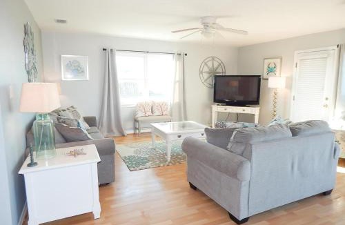 Dauphin Island House | 058 Seasons