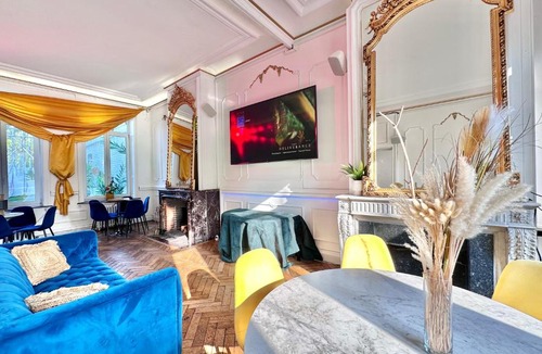Tourcoing House | 06 - Malibu Style, private room Close to train station,