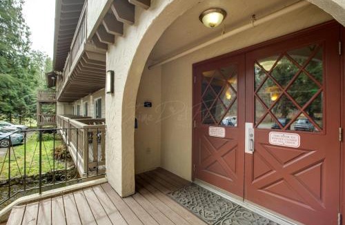 Glacier Apartment | 09SLL - Convenient - Inexpensive - Sleeps 2 condo