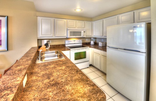 Brush - Stewarts Condo | 1/1 Ocean Walk Resort