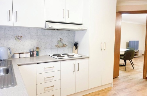 Bourkelands House | 1/1 Overdale Drive, Bourkelands