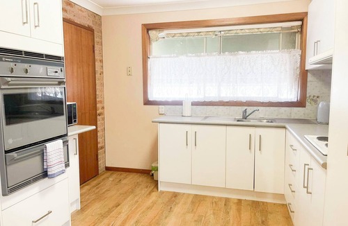 Bourkelands House | 1/1 Overdale Drive, Bourkelands