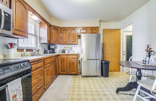 Butte Des Morts House | 1/2 Mi to Boat Launch: Family Getaway in Menasha!