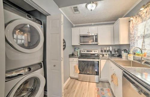 Clarksville House | 1/2 Mi to Fort Campbell: 'State Line Retreat'
