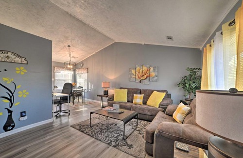 Clarksville House | 1/2 Mi to Fort Campbell: 'State Line Retreat'