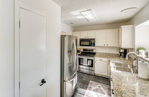 Frisco House | 1/2 Mi to Frisco Commons! Family Getaway w/Patio