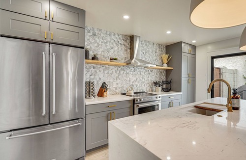 Dobson Ranch House | < 1/2 Mi to Golf! Lakefront Mesa Oasis w/Dock