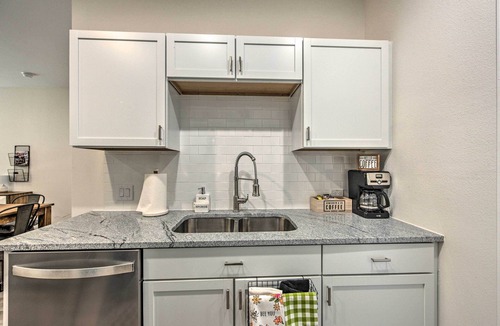 Carolyn Estates House | < 1/2 Mi to Lake + Boat Ramp: Mabank Home w/Grill