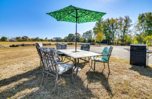 Shell Knob House | 1/2-Mi to Lake: Cabin on 43 Acres in Shell Knob!