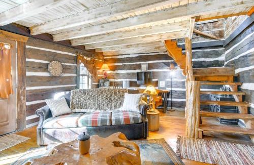 Shell Knob House | 1/2-Mi to Lake: Cabin on 43 Acres in Shell Knob!