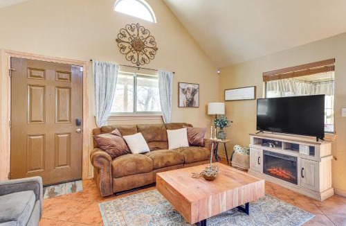 Medicine Park House | 1/2 Mi to Lake Lawtonka: Mtn-View Haven!