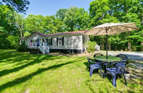 Kuttawa House | 1/2 Mile to Eureka Boat Ramp on Lake Barkley!