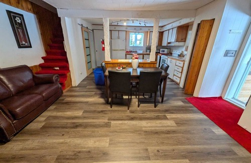 Mauricie Apartment | 1-3780 4-bedroom apartment with queen-size bed each | all included