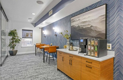 Lone Tree Apartment | 1/4 Mile from Sky Ridge Medical