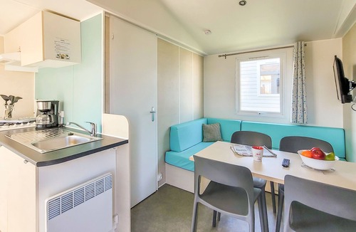 La Baule-Escoublac House | 1.5 km de la plage | Mobil-home 6p + TV + Plancha
