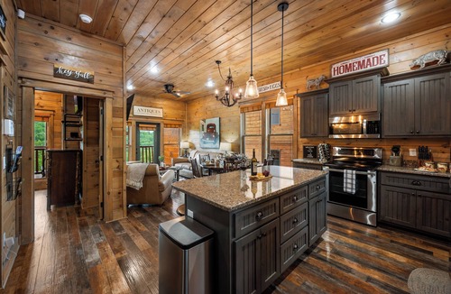 Gatlinburg Cabin | 1.5 MI To Downtown! Luxury Lodge Spectacular Views From 3 Huge Covered Decks!