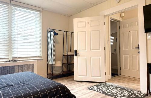 Getty Square House | 1-A Diamond in Yonkers, NY