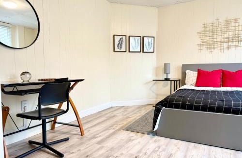 Getty Square House | 1-A Diamond in Yonkers, NY