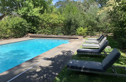Glen Ellen House | 1-acre Private Backyard with Large Pool