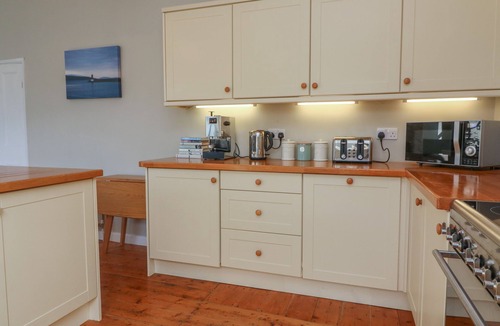 Stoke Fleming Cottage | 1 Bailey's Cottage