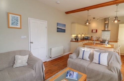 Stoke Fleming Cottage | 1 BAILEY'S COTTAGE, pet friendly in Stoke Fleming